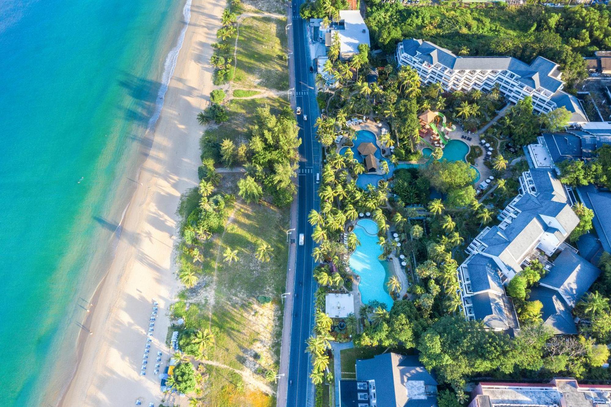 Thavorn Palm Beach Resort Phuket Karon Esterno foto Aerial view of the resort