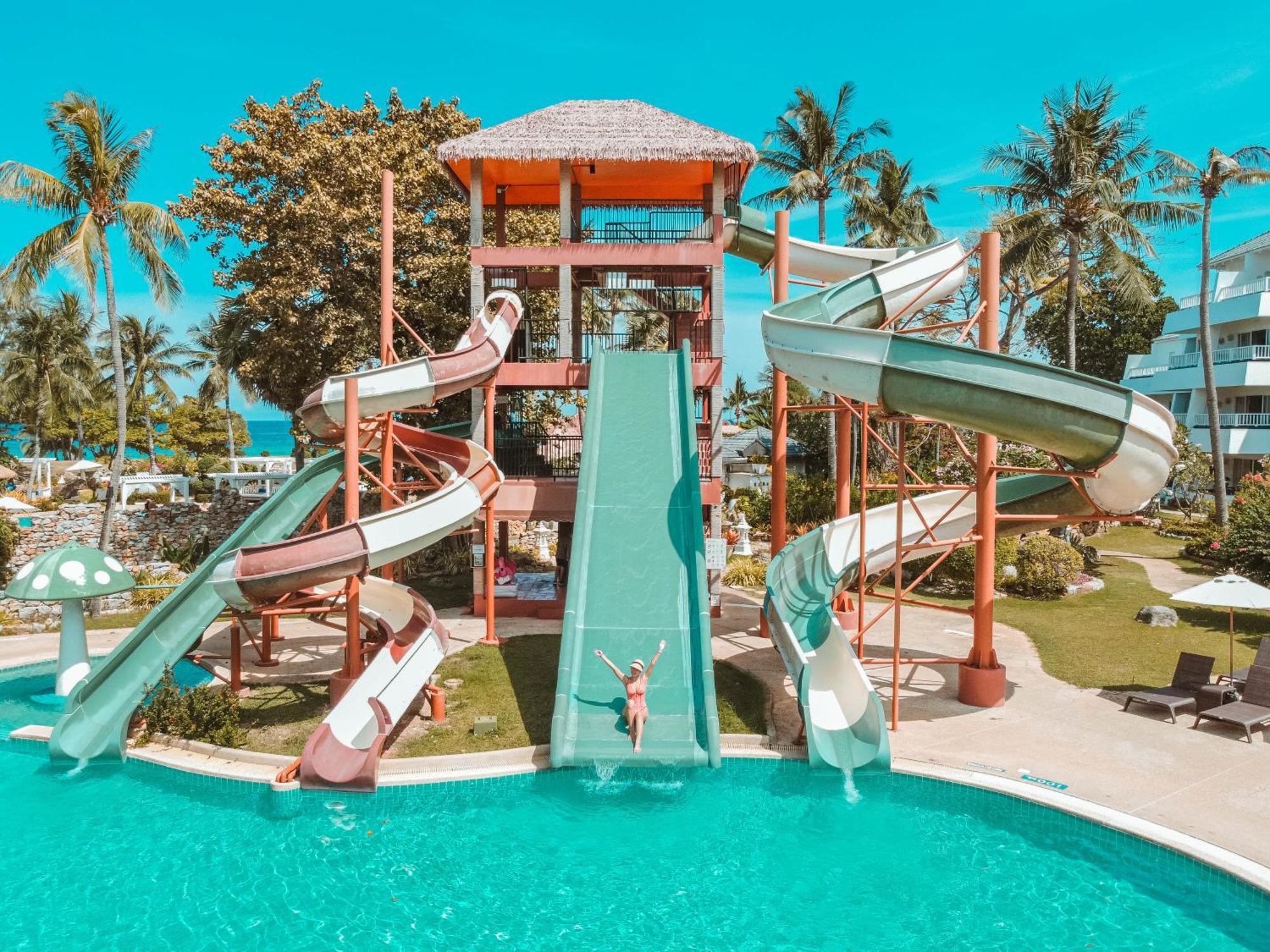 Thavorn Palm Beach Resort Phuket Karon Esterno foto Waterpark at the Shangri-La Hotel, Boracay