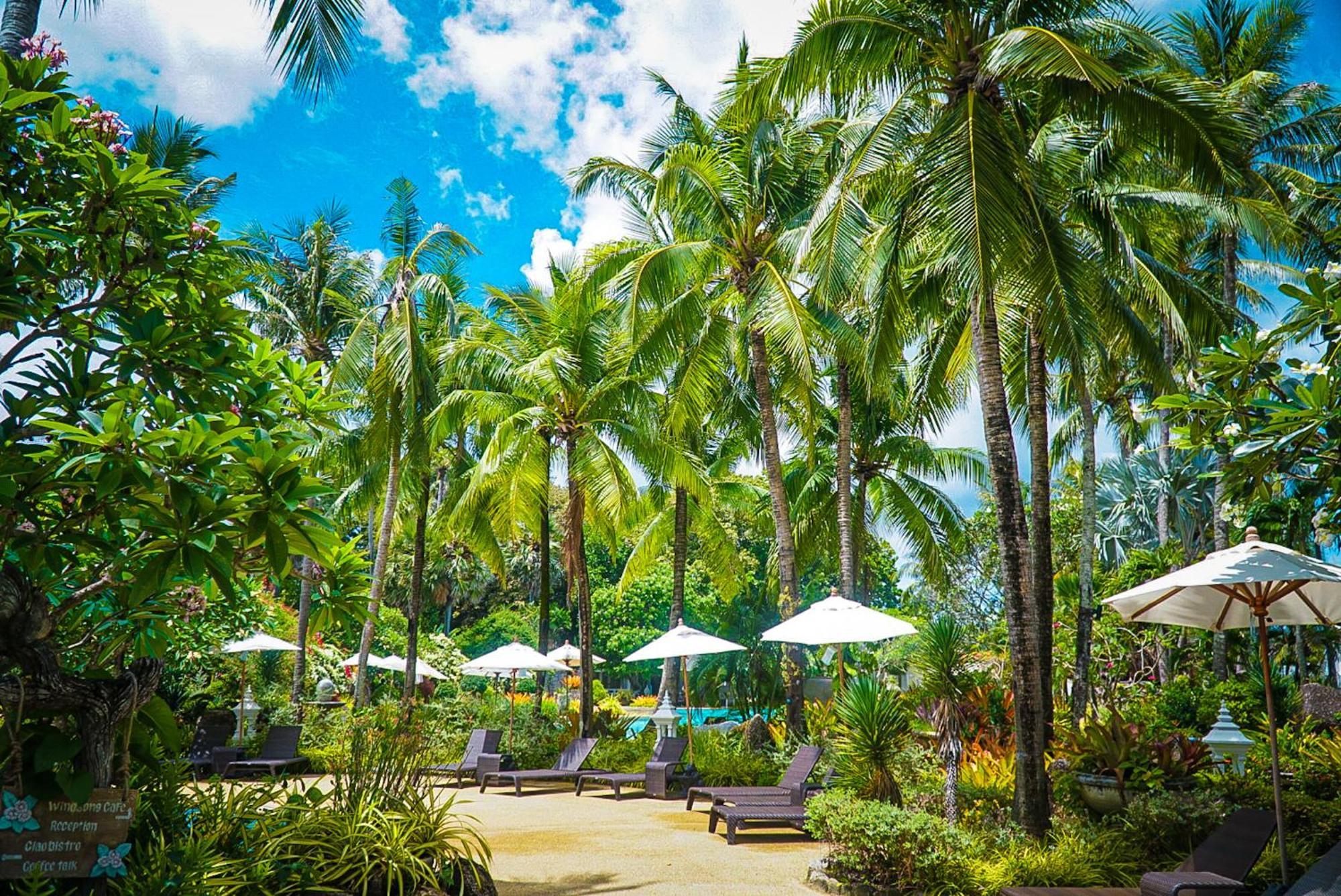 Thavorn Palm Beach Resort Phuket Karon Esterno foto The pool at the Shangri-La's E&O