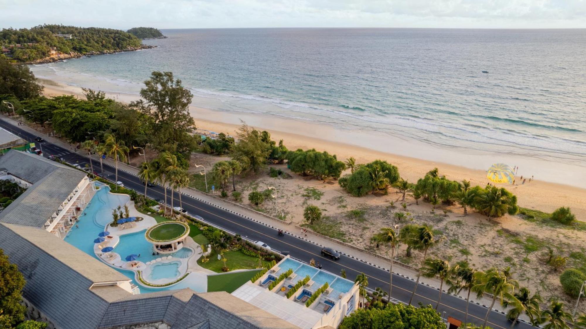 Thavorn Palm Beach Resort Phuket Karon Esterno foto Phuket coastline